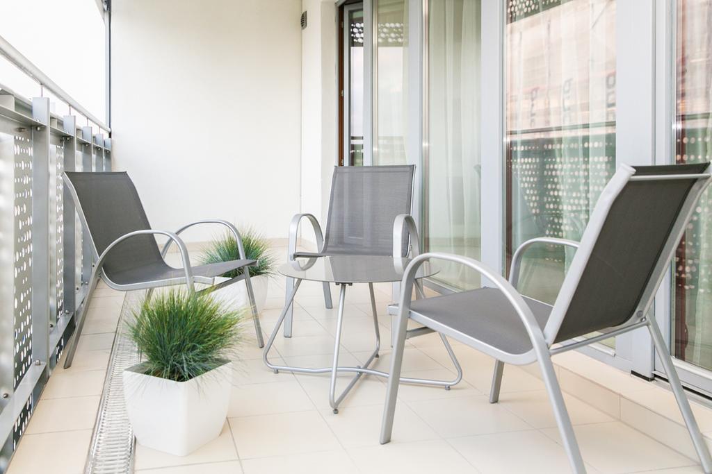 Wronia Apartments Warschau Kamer foto